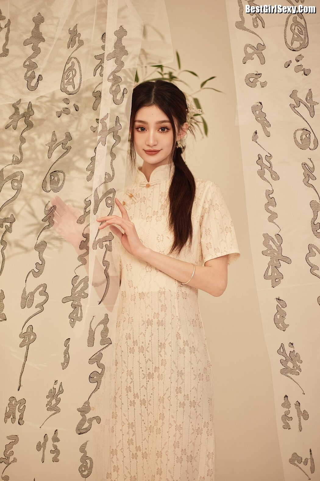 YiTuYu艺图语 Vol.4084 Xiao Duo Duo Yao Bao Fu