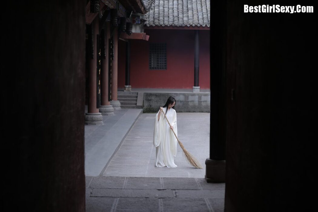 YiTuYu艺图语 Vol.4034 Su Mei Zai Lu Shang