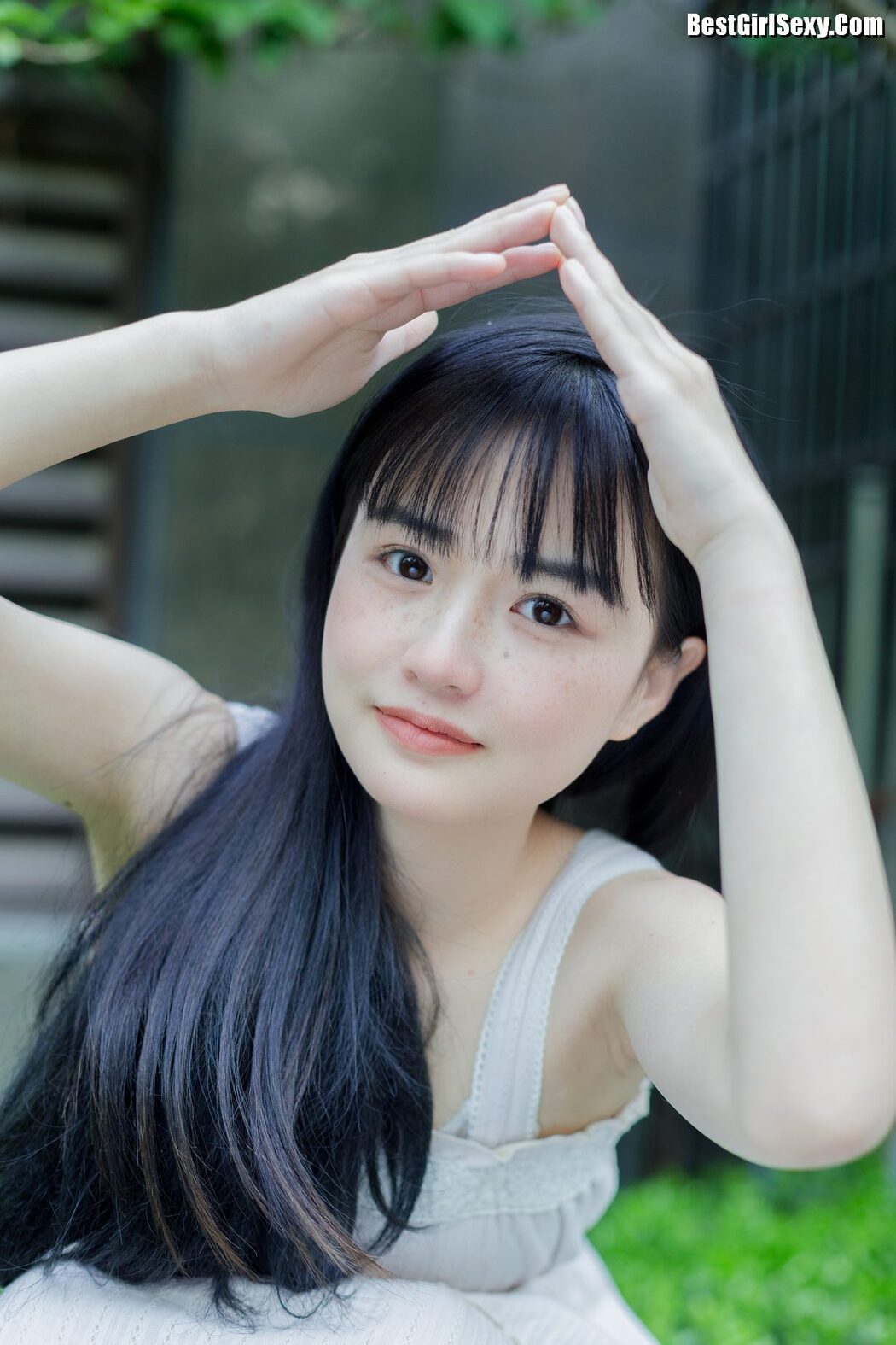 YiTuYu艺图语 Vol.4045 Xiao Yi Mei Mei Cute