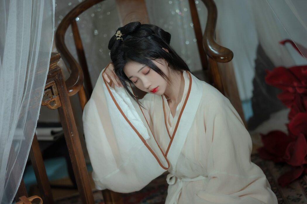 YiTuYu艺图语 Vol.4150 Qi Luo Sheng De Xiao Su Su