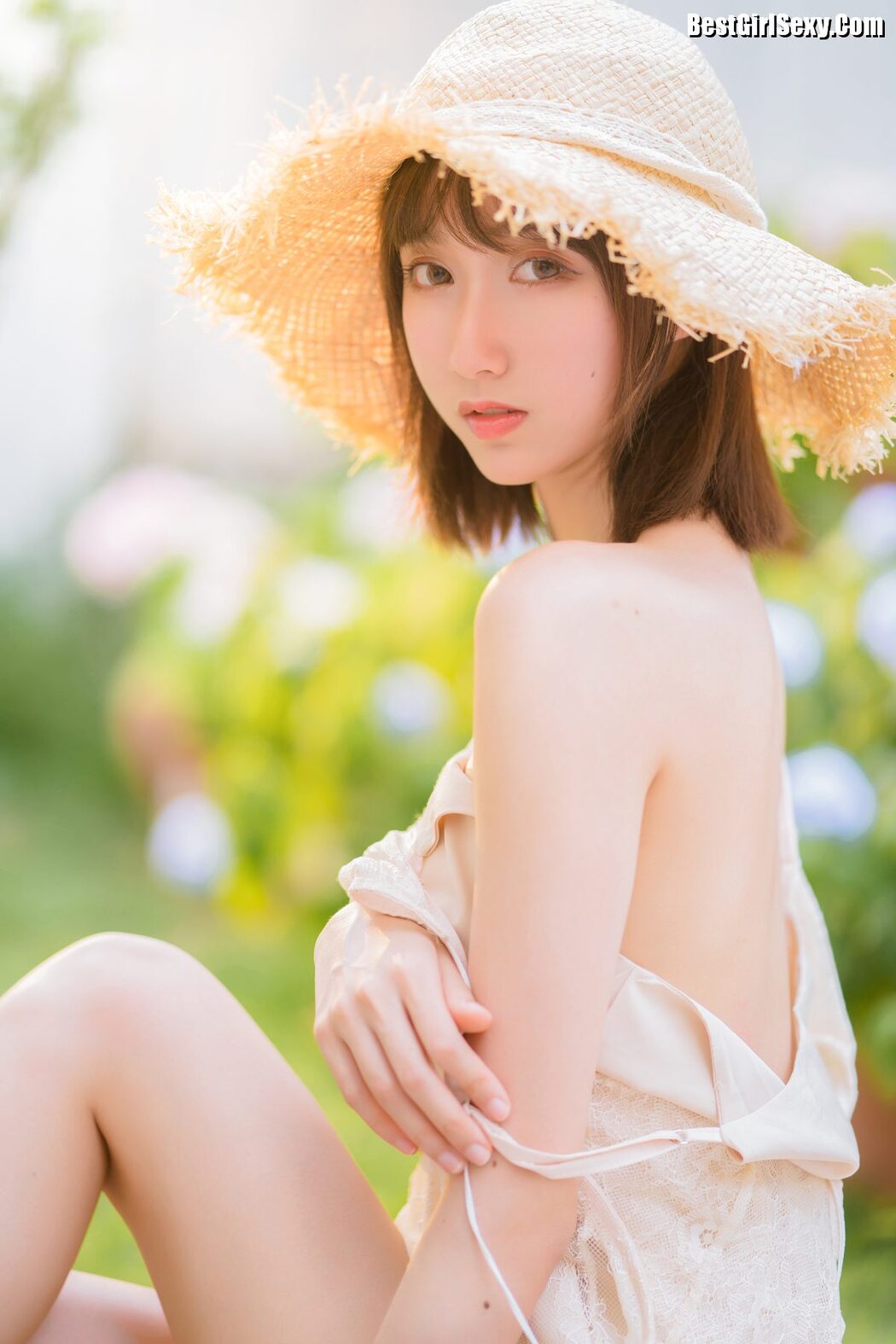 YiTuYu艺图语 Vol.4012 Mu Mian Mian VWV