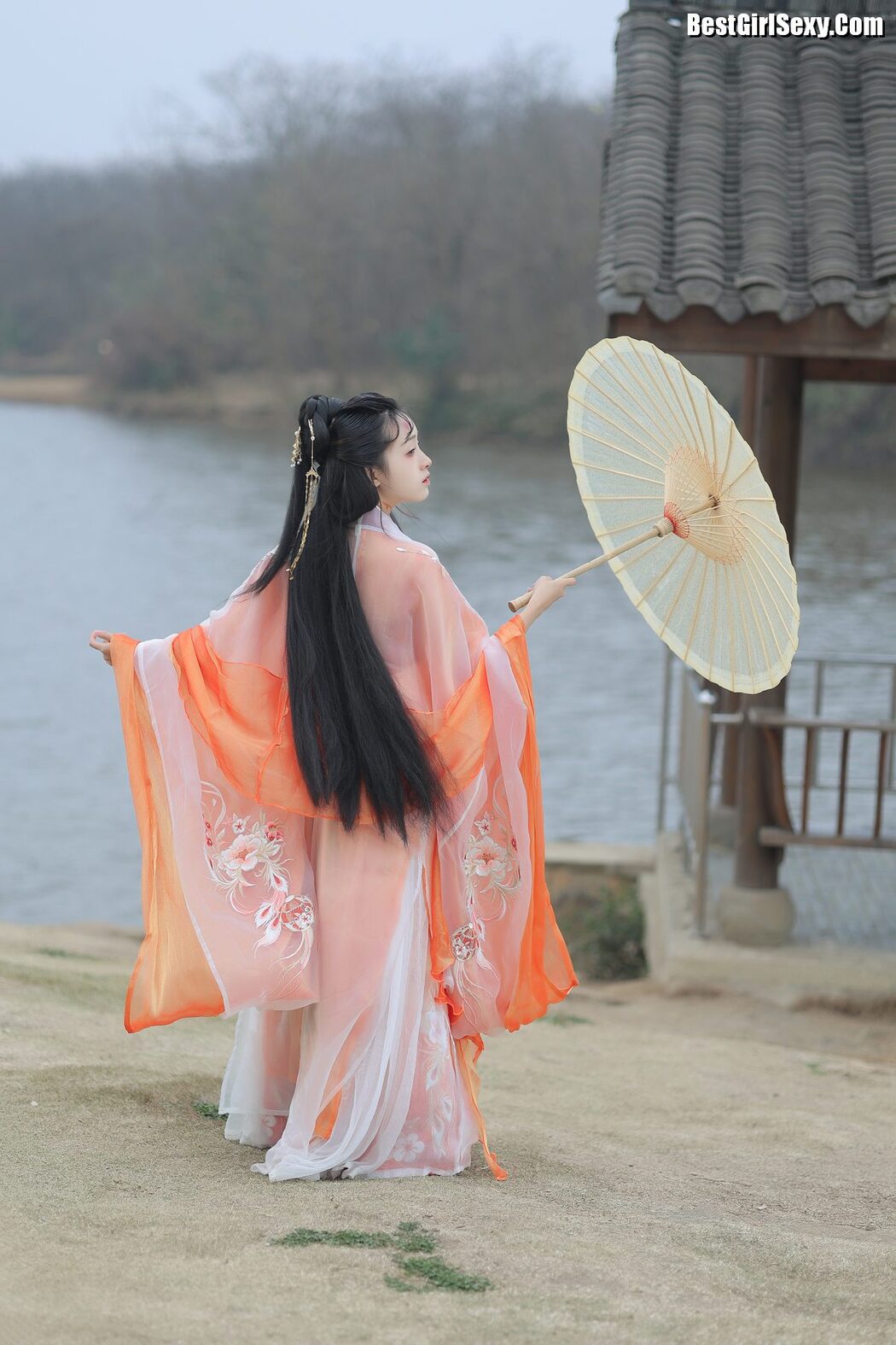 YiTuYu艺图语 Vol.4048 Jun Yin Lan