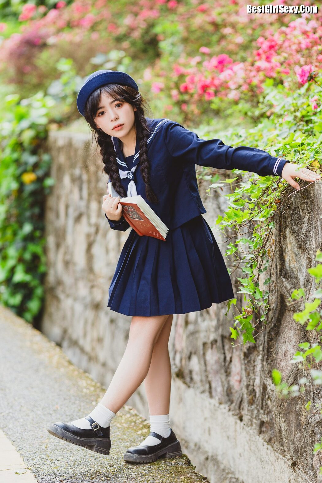 YiTuYu艺图语 Vol.4114 Shi Xiao Bai O