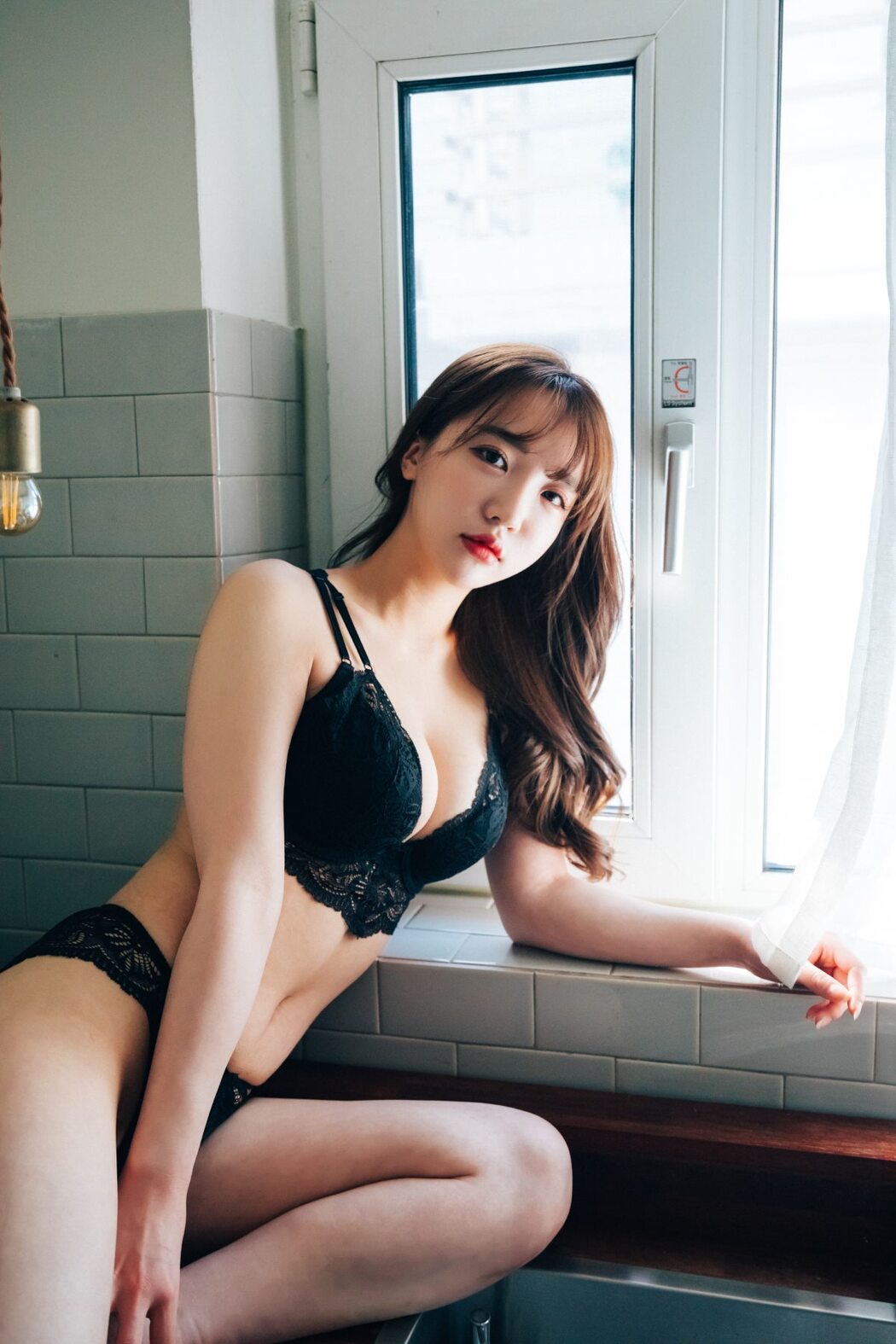 Loozy Maximum Vol.1 – Son Ye-Eun 손예은