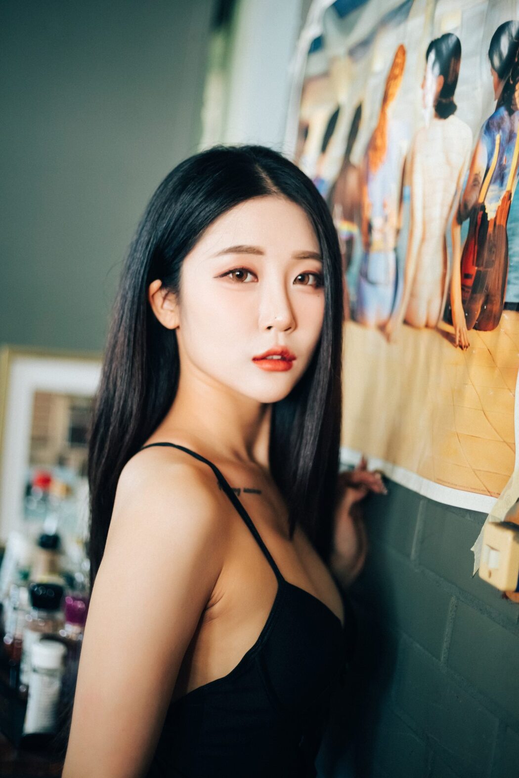 Loozy Bomi 보미 – Roomate
