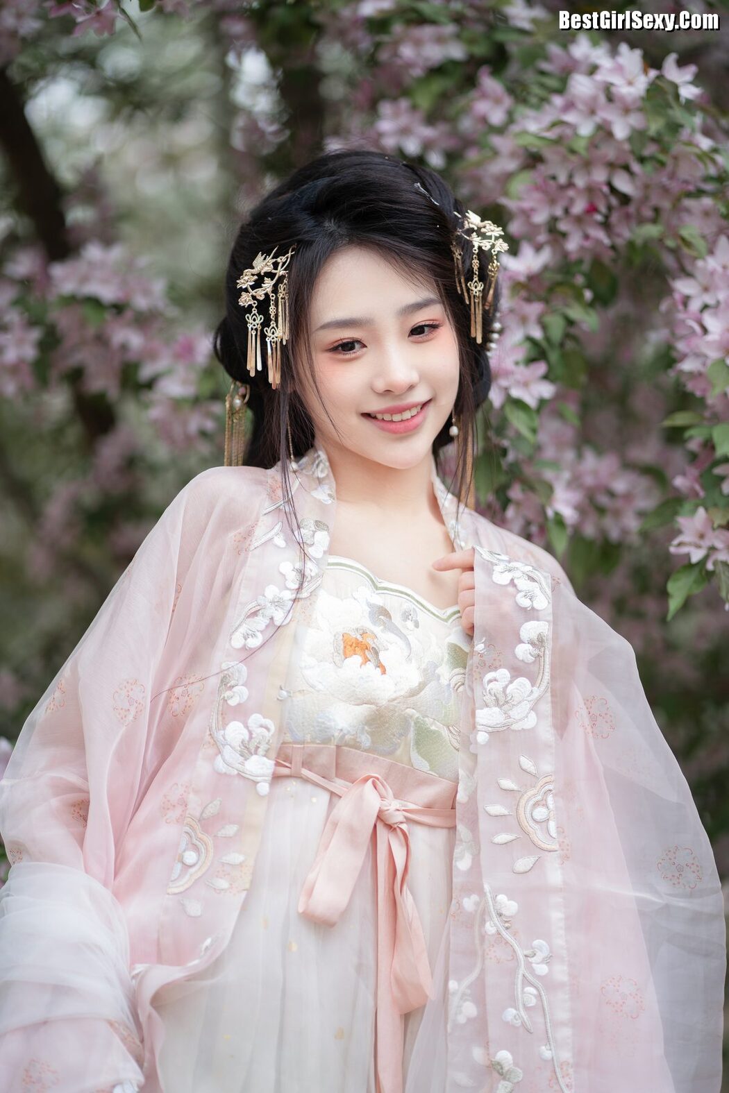 YiTuYu艺图语 Vol.4047 Xiao Gan Gan XX