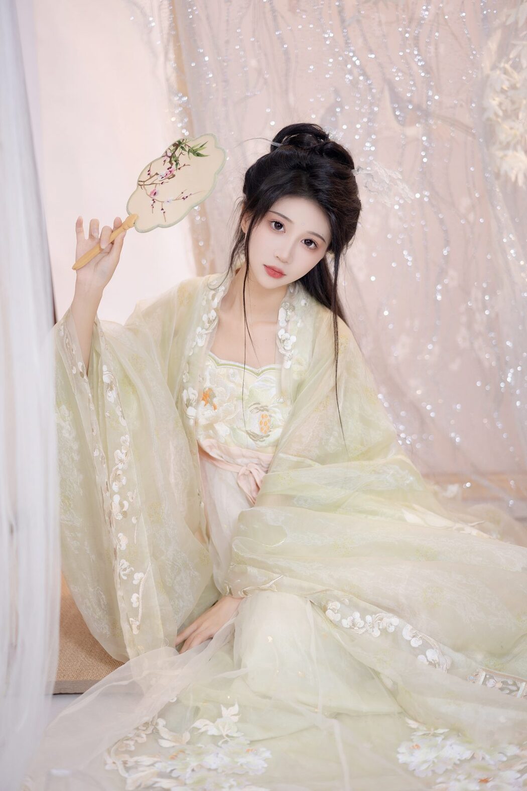 YiTuYu艺图语 Vol.4143 Qi Luo Sheng De Xiao Su Su