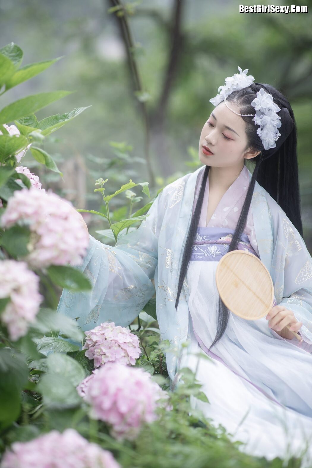 YiTuYu艺图语 Vol.4100 Qiu Da Da