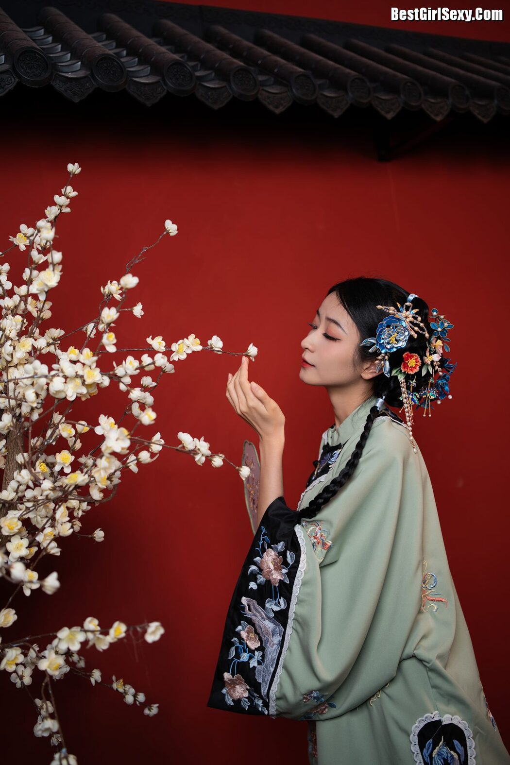 YiTuYu艺图语 Vol.4021 Xiao Ze
