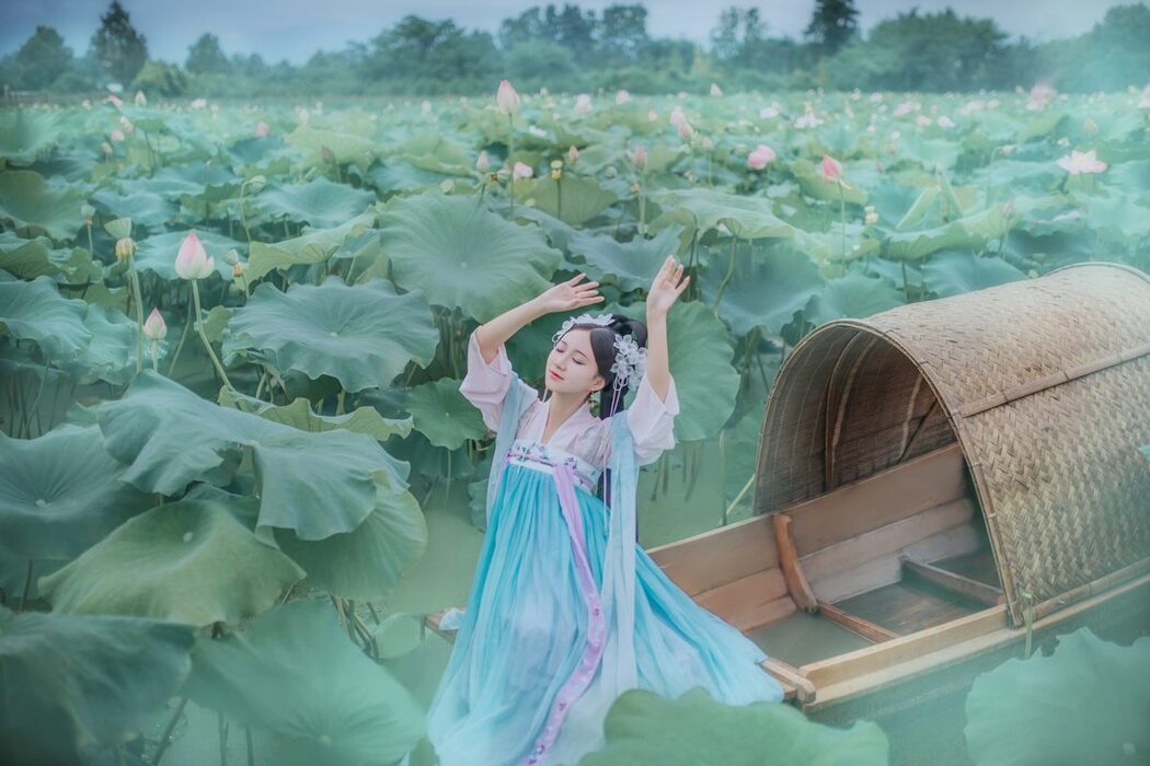 YiTuYu艺图语 Vol.4165 Qi Luo Sheng De Xiao Su Su