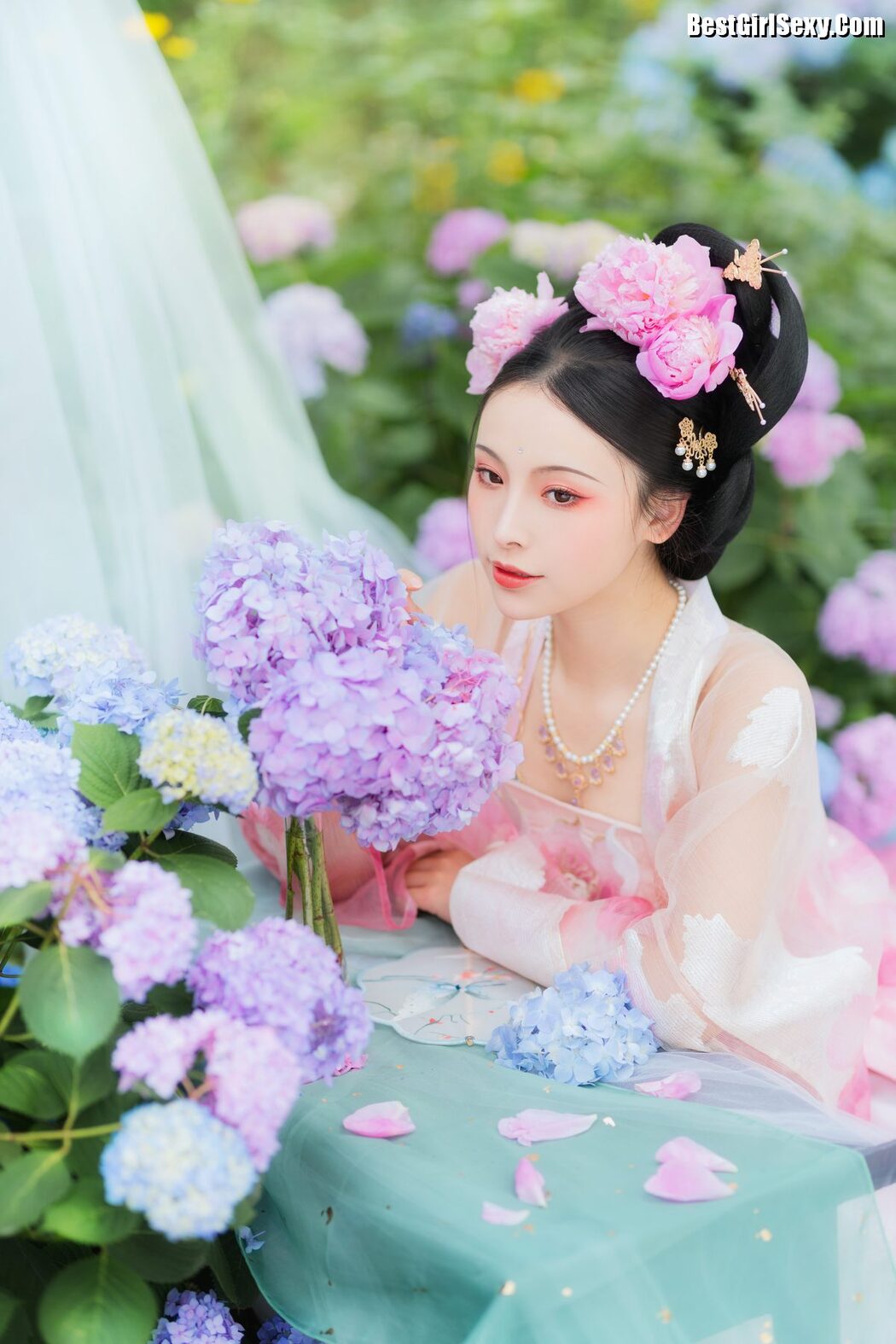 YiTuYu艺图语 Vol.4054 Yi Xiao Zhi Zhi Zhi Zhi