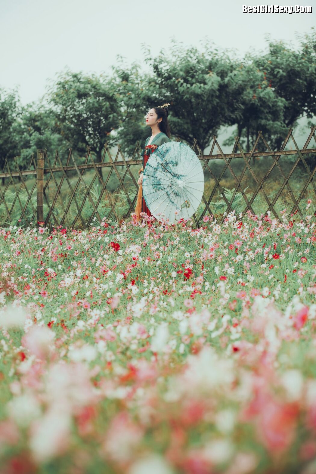 YiTuYu艺图语 Vol.4122 Xiao Wen Nuan Xiang Yao Ge Da Tai Yang