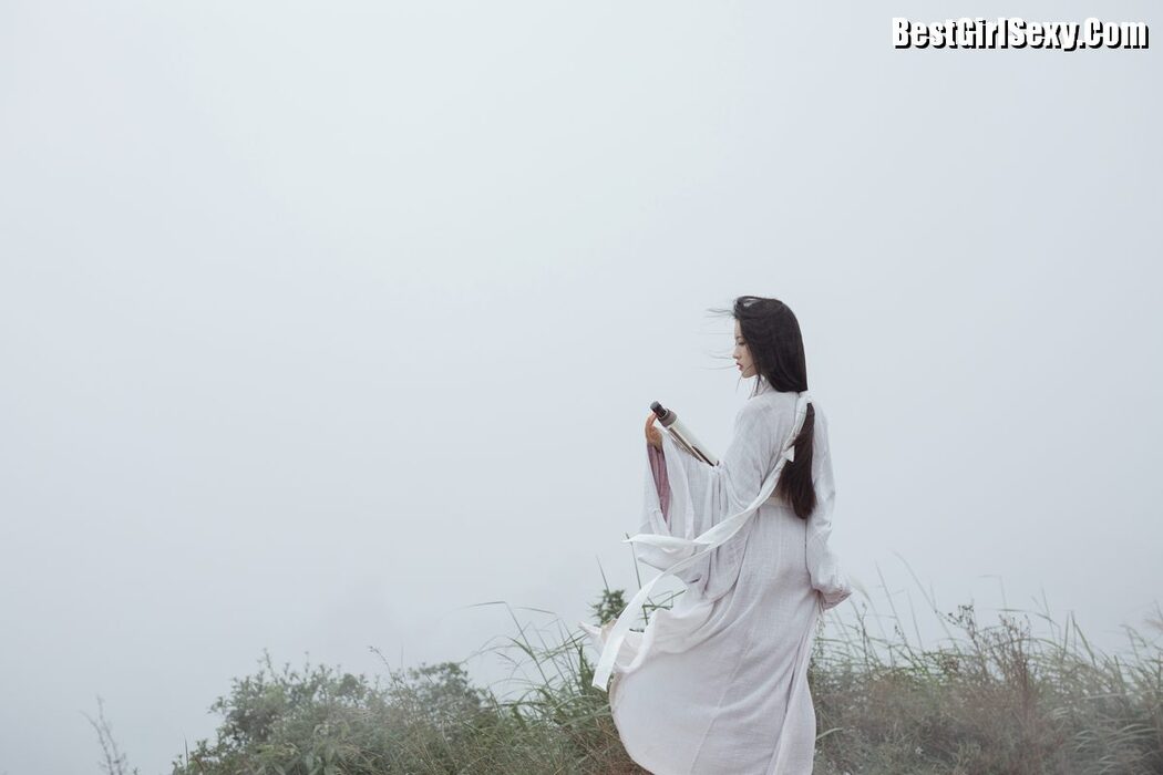 YiTuYu艺图语 Vol.4058 Lin Aki Nai