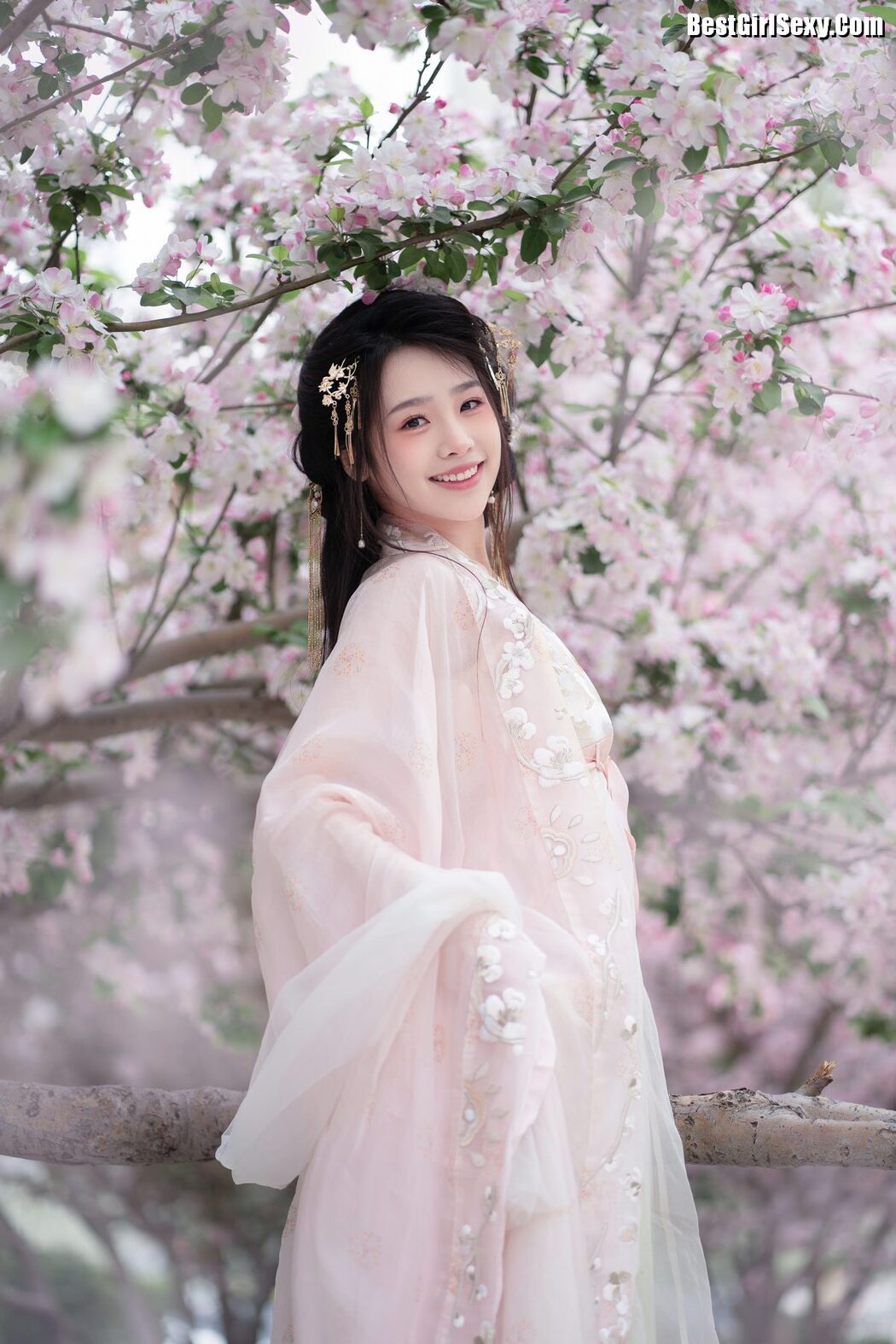 YiTuYu艺图语 Vol.4047 Xiao Gan Gan XX