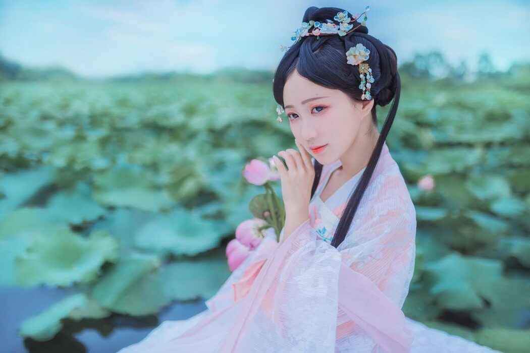 YiTuYu艺图语 Vol.4138 Qi Luo Sheng De Xiao Su Su