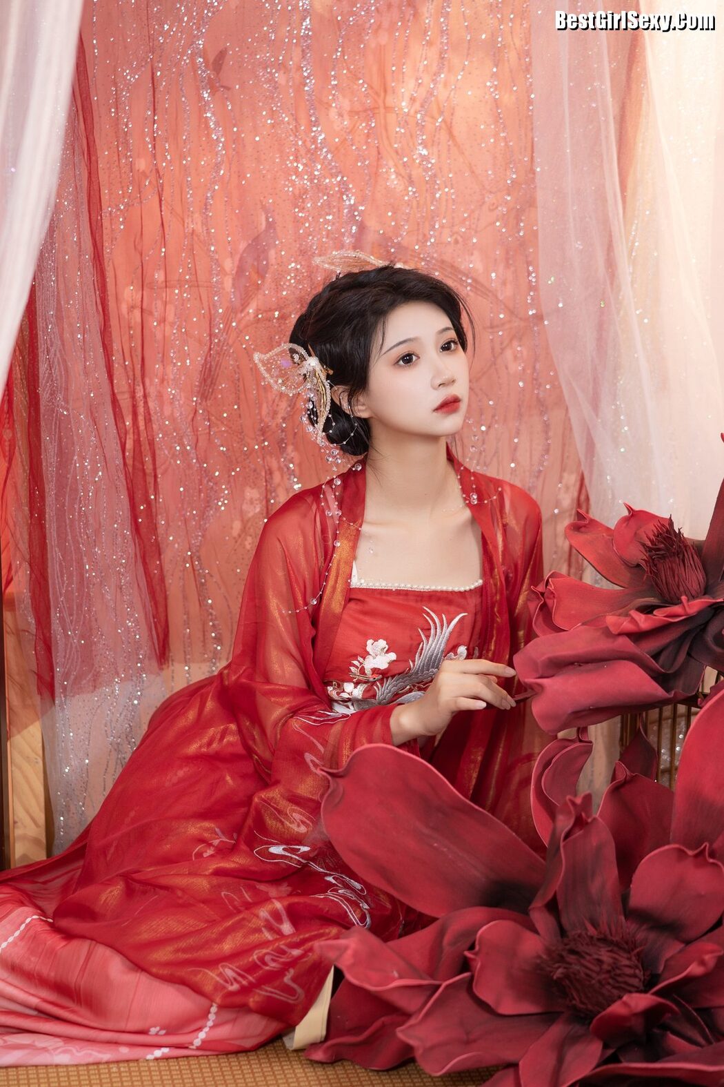 YiTuYu艺图语 Vol.4129 Qi Luo Sheng De Xiao Su Su