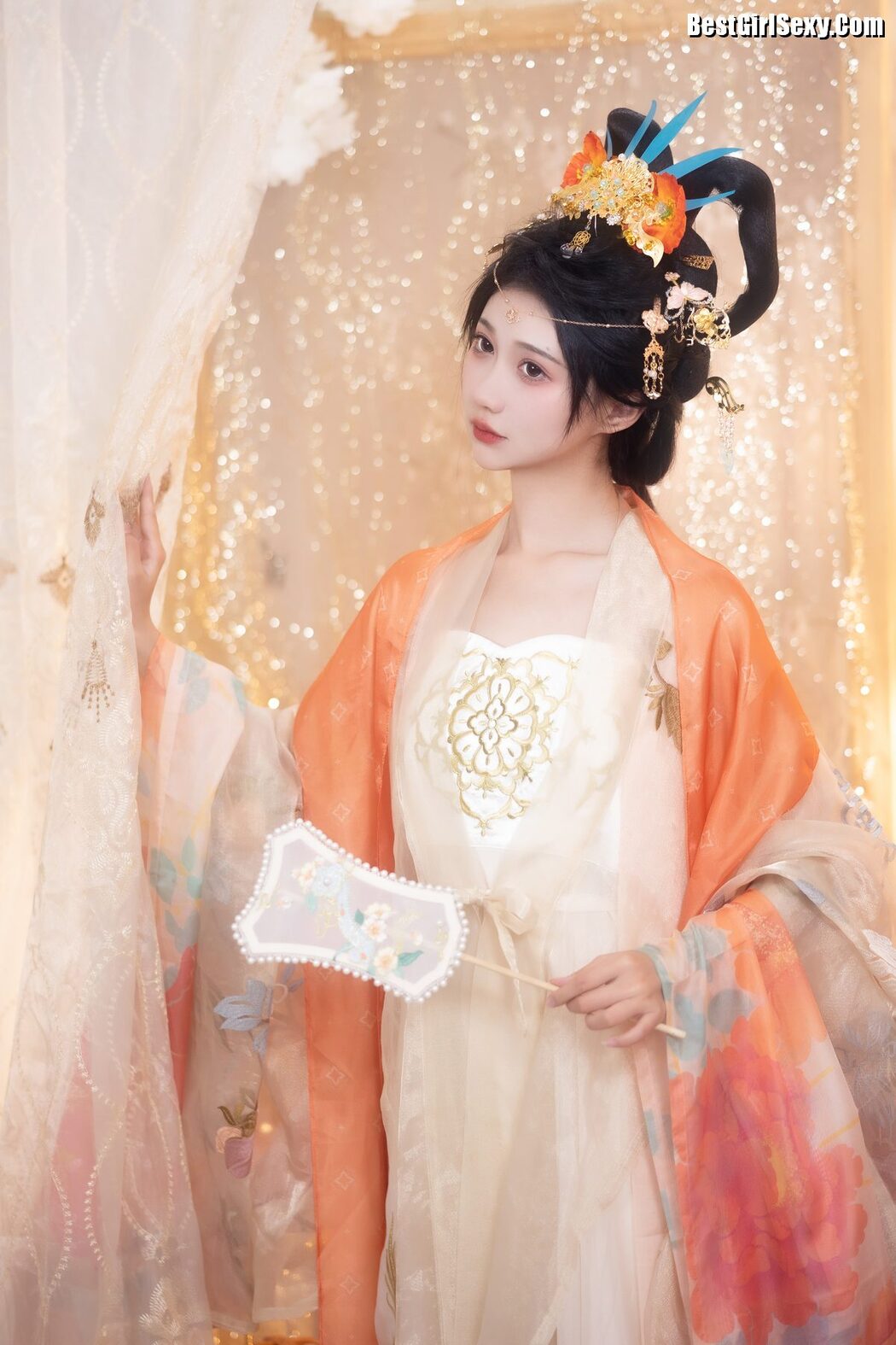 YiTuYu艺图语 Vol.4005 Qi Luo Sheng De Xiao Su Su