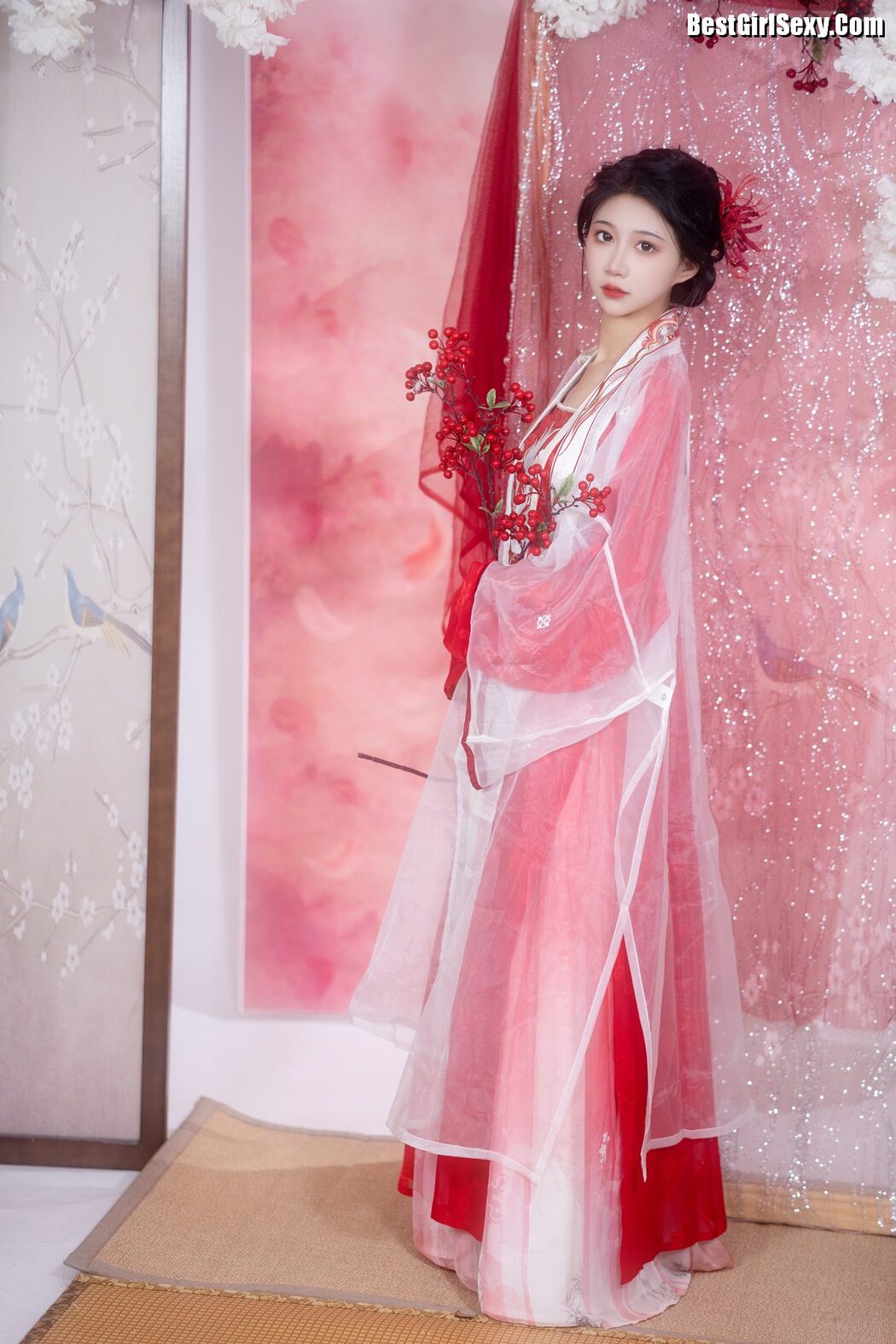 YiTuYu艺图语 Vol.4080 Qi Luo Sheng De Xiao Su Su