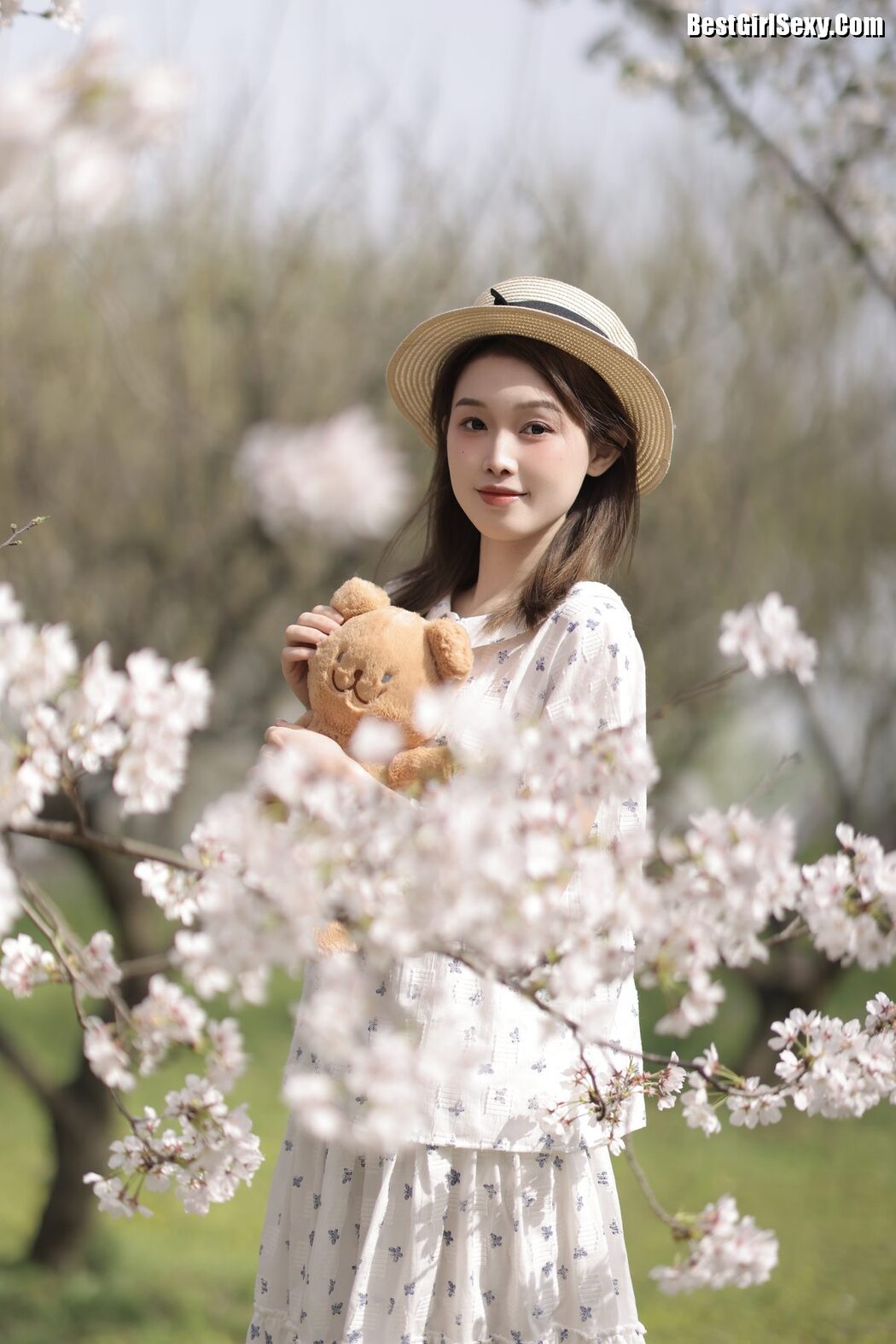 YiTuYu艺图语 Vol.4097 Suan Nai Jia Xin Hao hao Ci