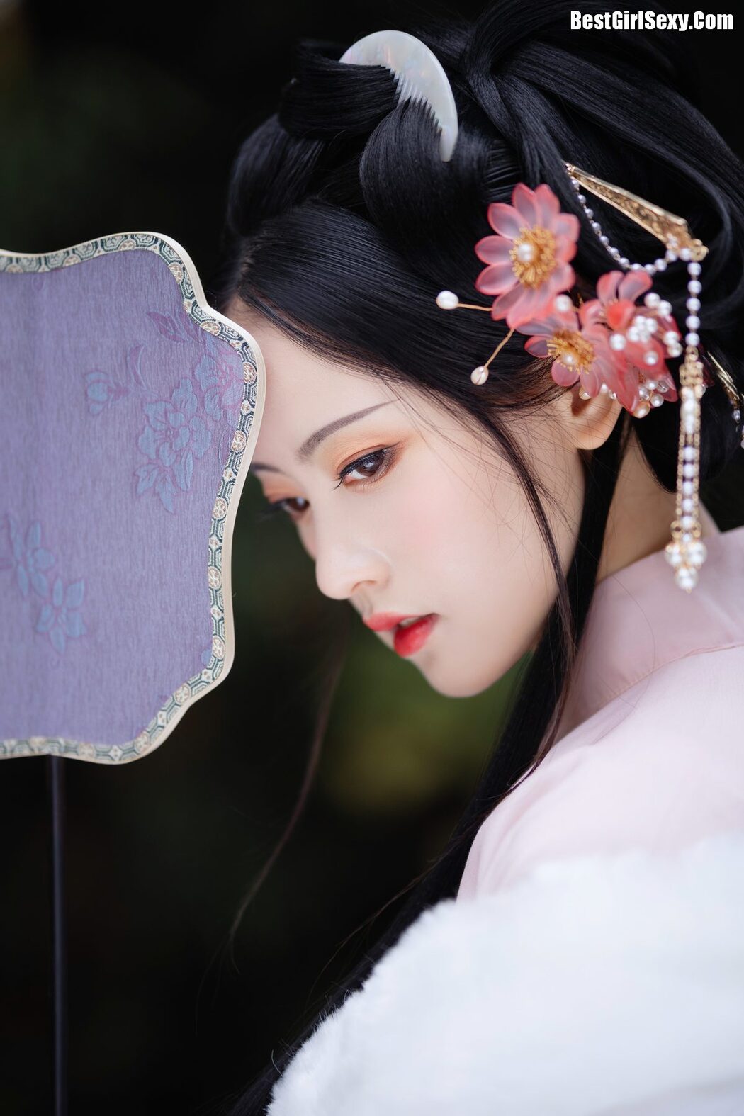 YiTuYu艺图语 Vol.4107 Lin Aki Nai