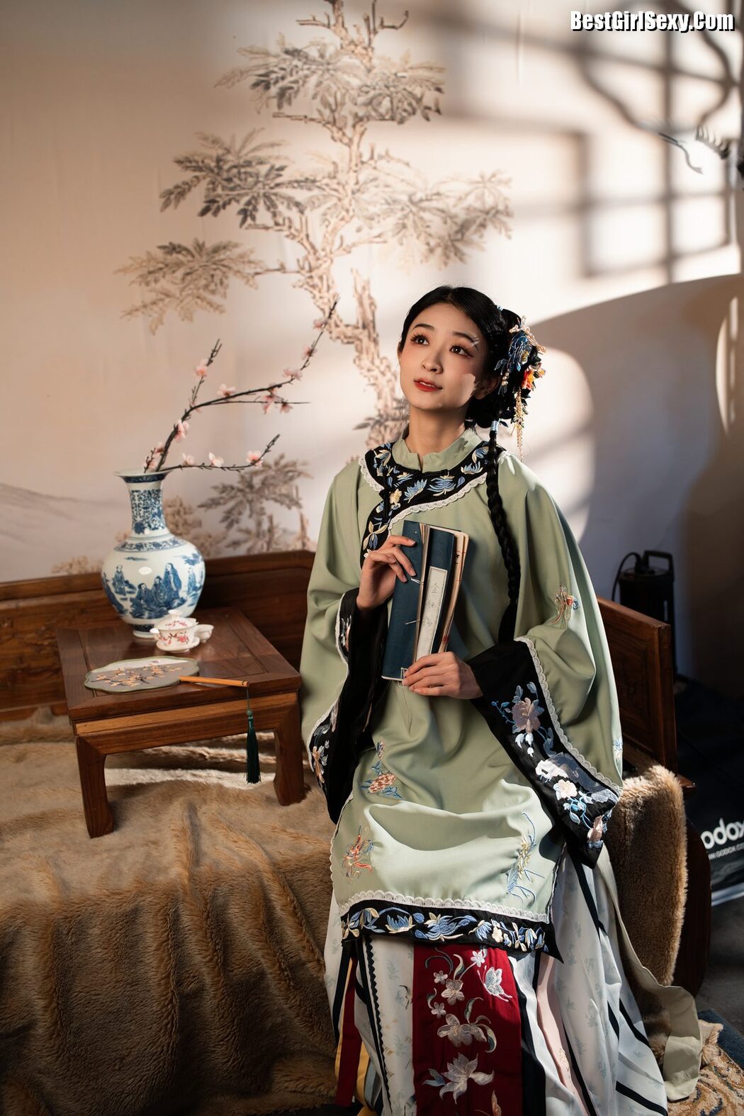 YiTuYu艺图语 Vol.4021 Xiao Ze