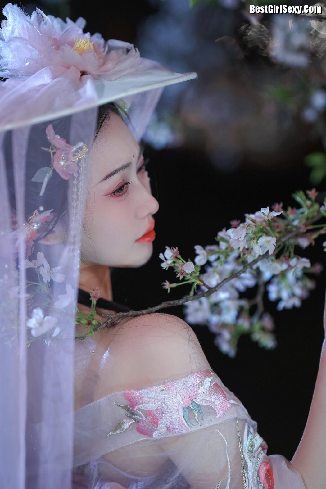 YiTuYu艺图语 Vol.4019 Jiao Jiao