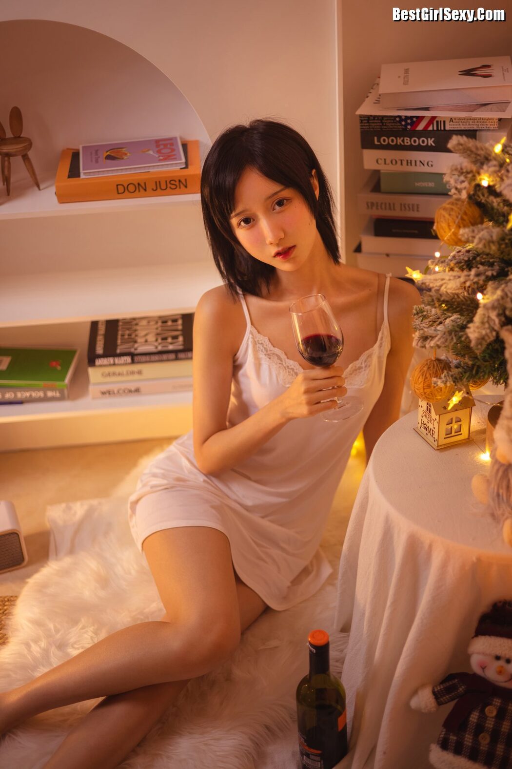 YiTuYu艺图语 Vol.4039 Mu Mian Mian VWV