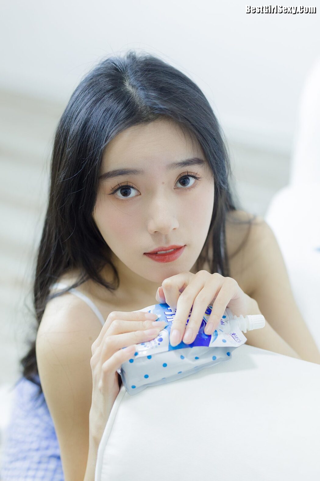 YiTuYu艺图语 Vol.4102 Jing Jing Jing