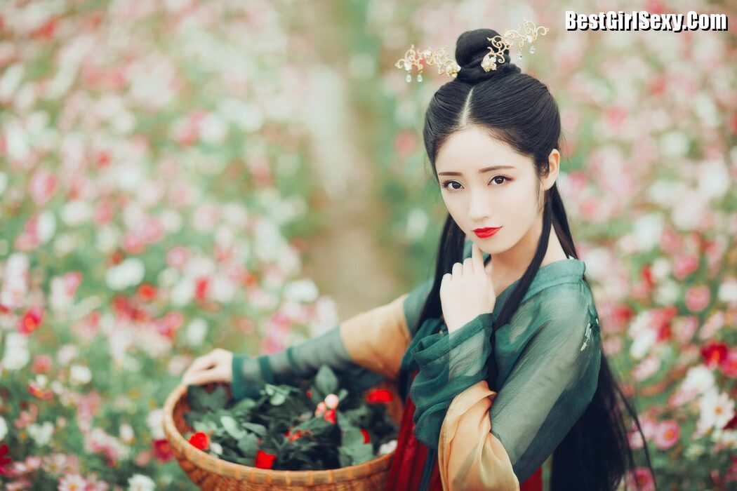YiTuYu艺图语 Vol.4122 Xiao Wen Nuan Xiang Yao Ge Da Tai Yang
