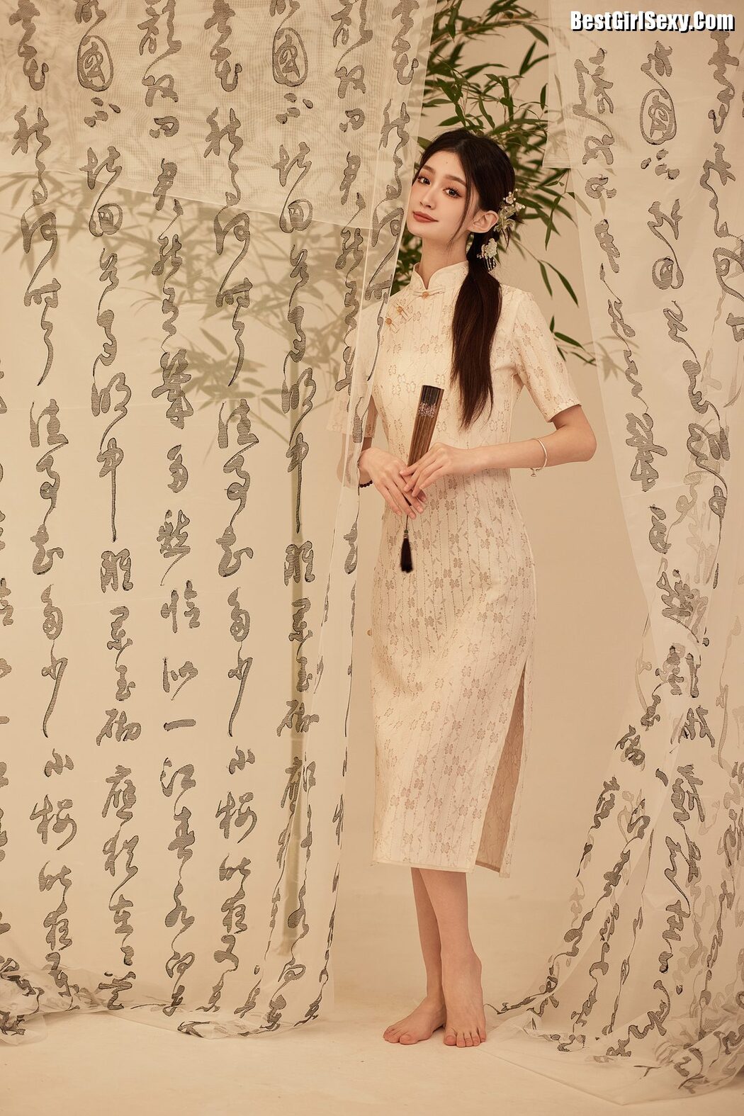 YiTuYu艺图语 Vol.4084 Xiao Duo Duo Yao Bao Fu