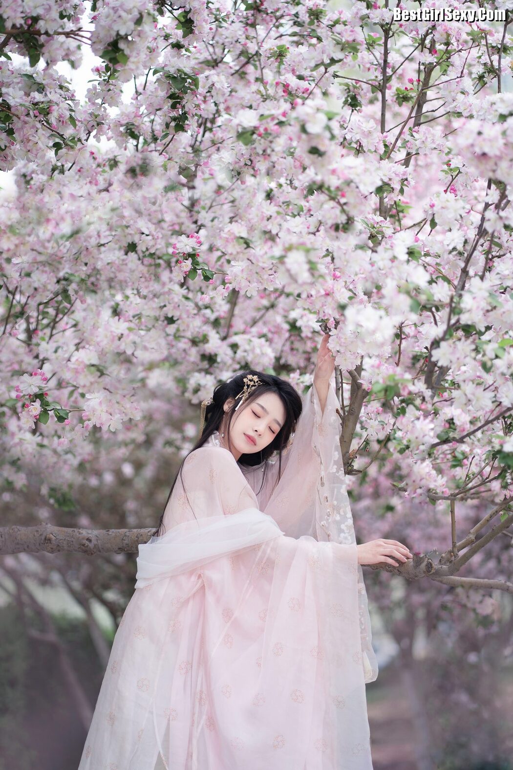 YiTuYu艺图语 Vol.4047 Xiao Gan Gan XX