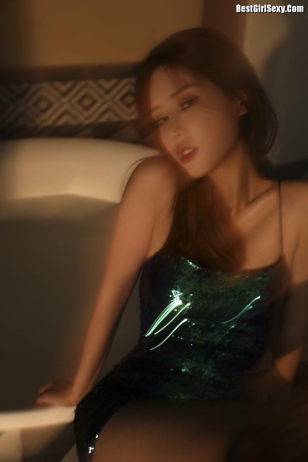 YiTuYu艺图语 Vol.4128 Chenaling_cl