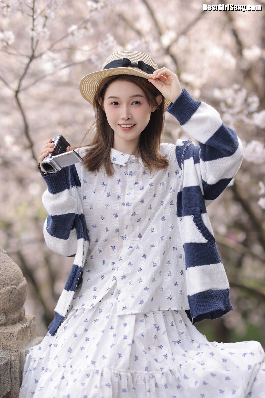 YiTuYu艺图语 Vol.4097 Suan Nai Jia Xin Hao hao Ci