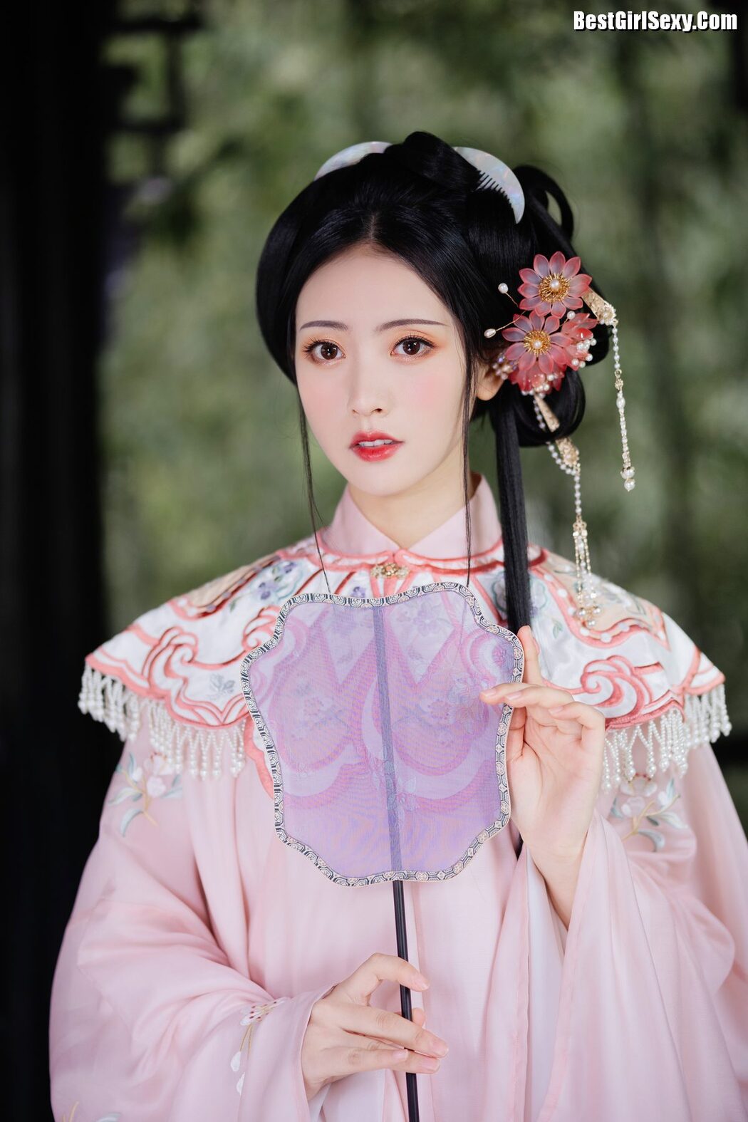 YiTuYu艺图语 Vol.4107 Lin Aki Nai