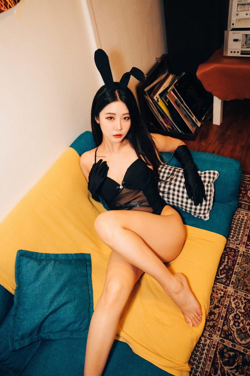 Loozy Bomi 보미 – Roomate