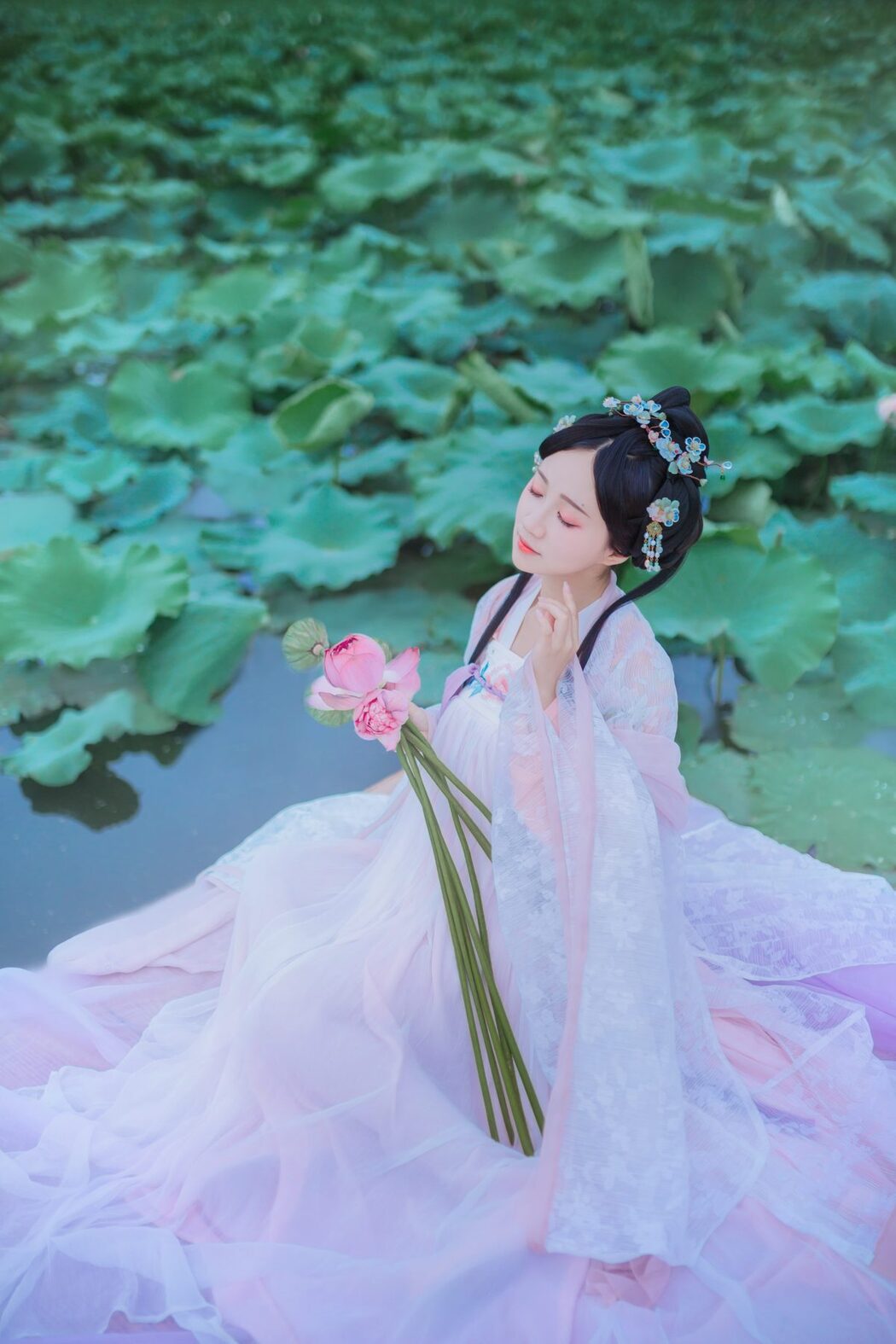 YiTuYu艺图语 Vol.4138 Qi Luo Sheng De Xiao Su Su