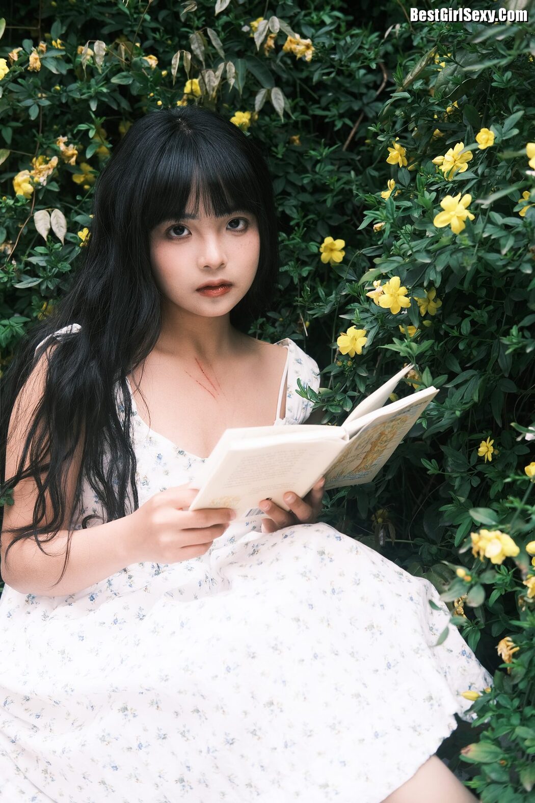 YiTuYu艺图语 Vol.4090 Zhi Yuan