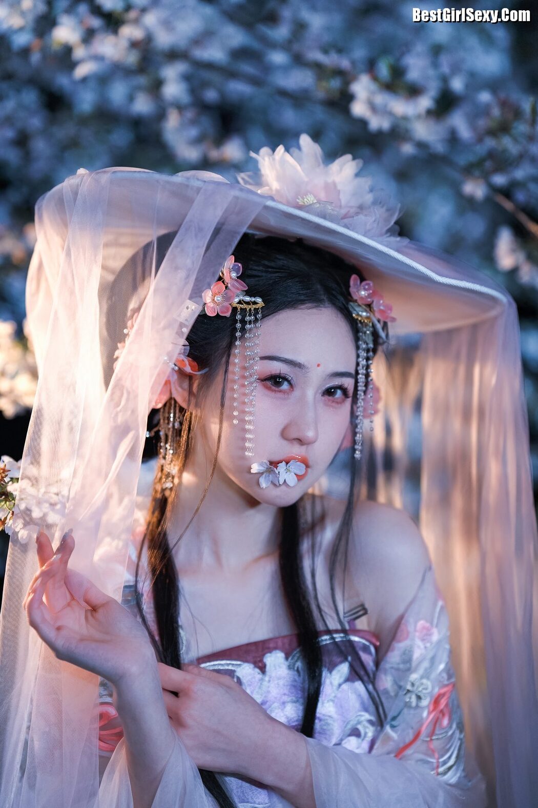 YiTuYu艺图语 Vol.4019 Jiao Jiao