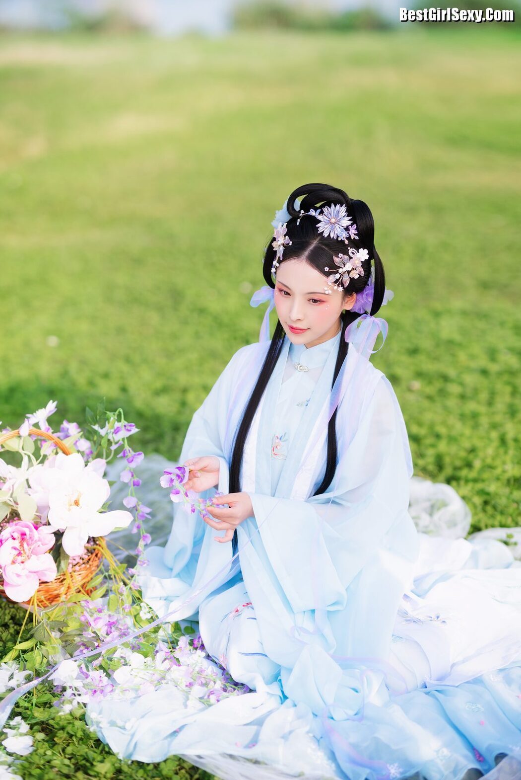 YiTuYu艺图语 Vol.4069 Yi Xiao Zhi Zhi Zhi Zhi