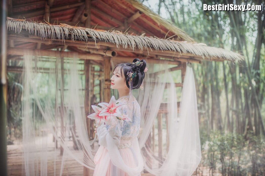 YiTuYu艺图语 Vol.4095 Qi Luo Sheng De Xiao Su Su