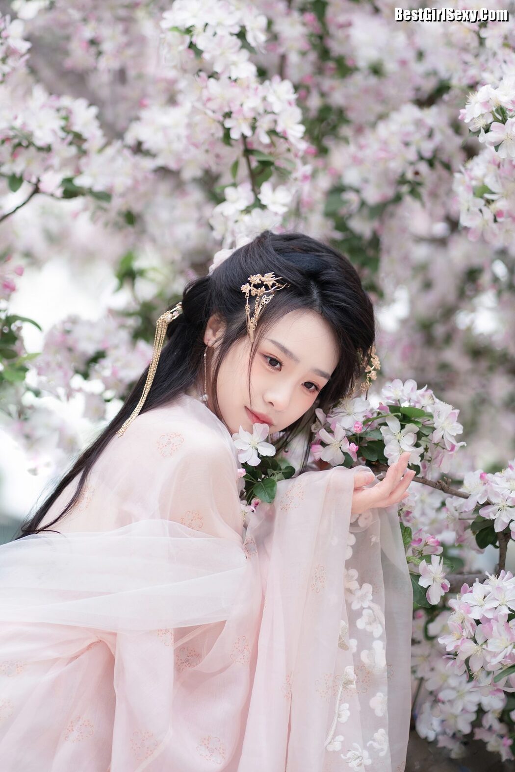 YiTuYu艺图语 Vol.4047 Xiao Gan Gan XX