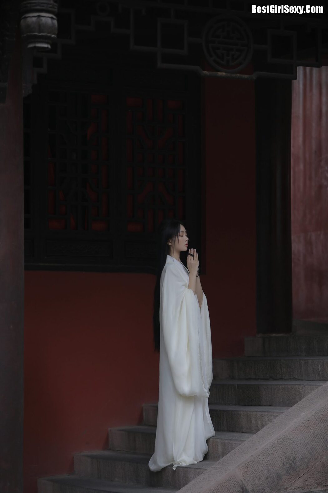 YiTuYu艺图语 Vol.4034 Su Mei Zai Lu Shang
