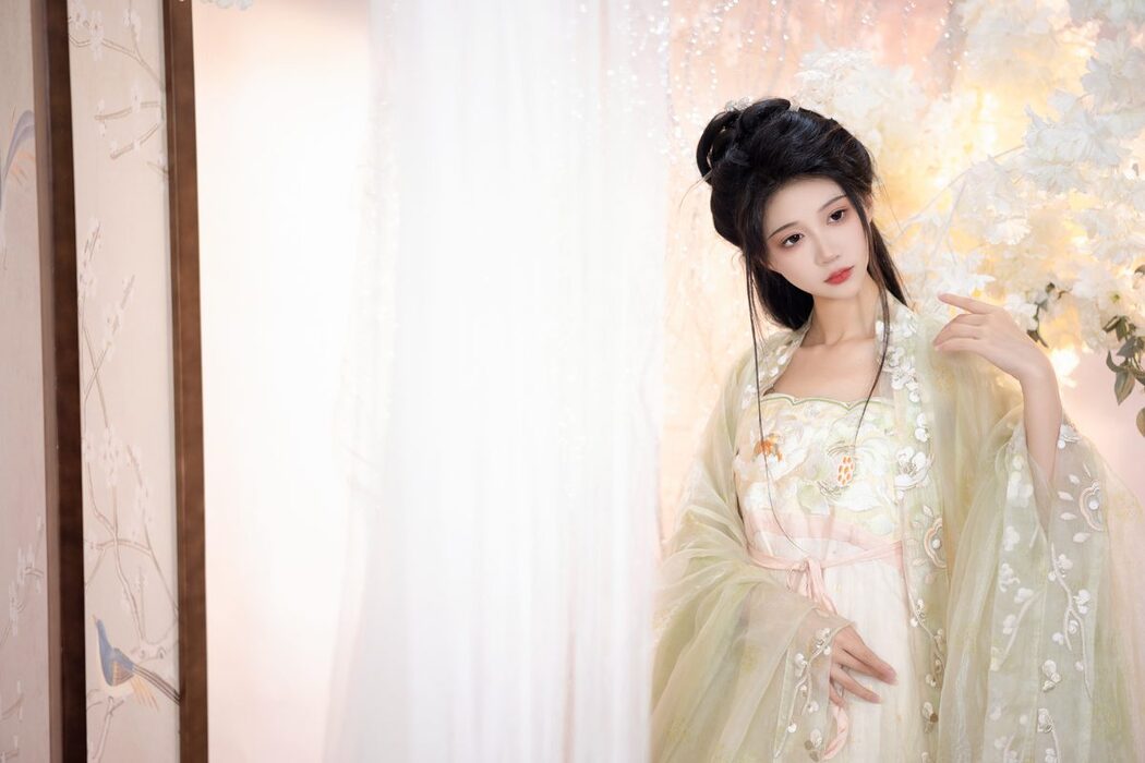 YiTuYu艺图语 Vol.4143 Qi Luo Sheng De Xiao Su Su