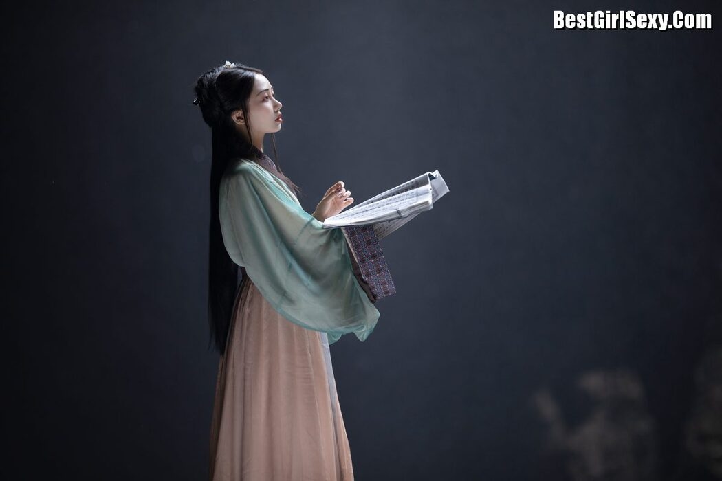 YiTuYu艺图语 Vol.4031 Su Mei Zai Lu Shang