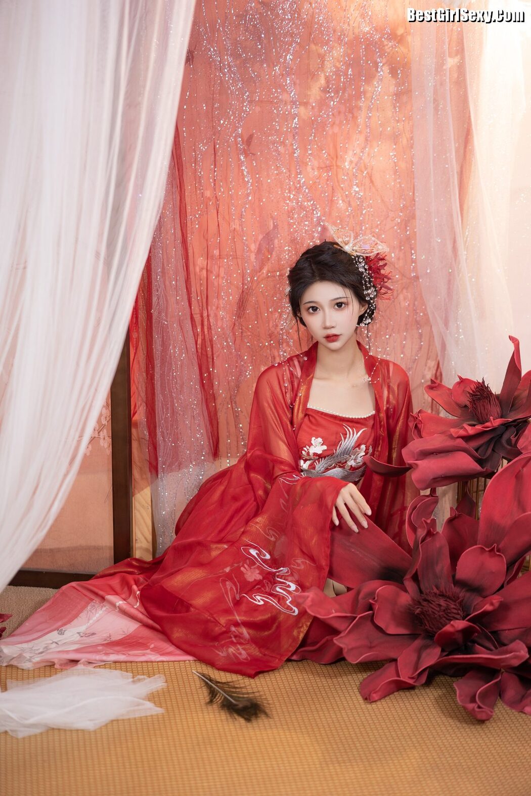 YiTuYu艺图语 Vol.4129 Qi Luo Sheng De Xiao Su Su