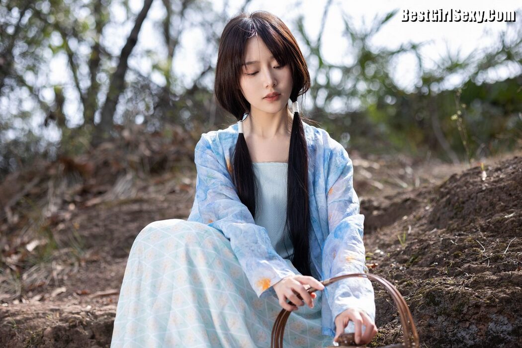YiTuYu艺图语 Vol.4116 Su Mei Zai Lu Shang