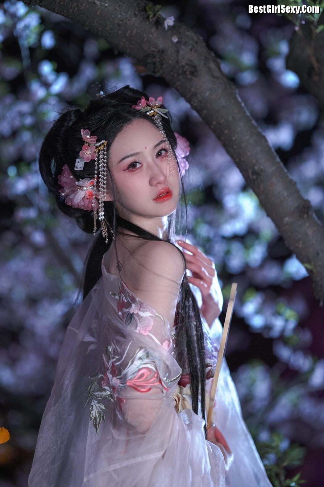 YiTuYu艺图语 Vol.4019 Jiao Jiao