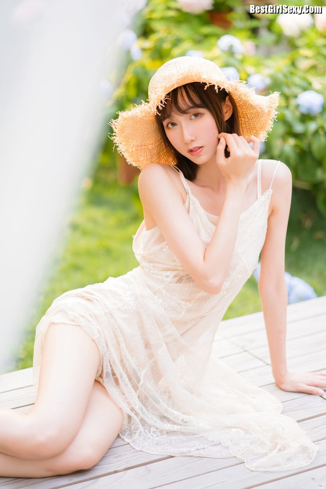 YiTuYu艺图语 Vol.4012 Mu Mian Mian VWV