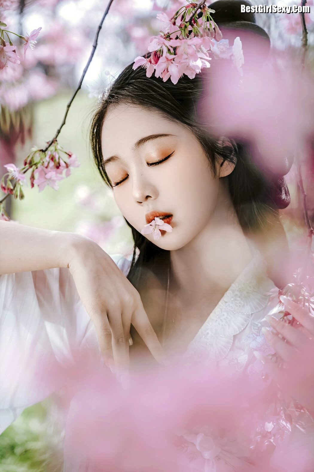 YiTuYu艺图语 Vol.4017 Miao Cui Jiao