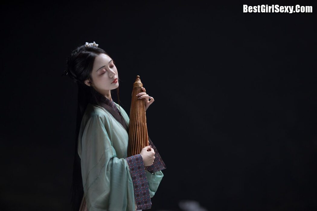 YiTuYu艺图语 Vol.4031 Su Mei Zai Lu Shang